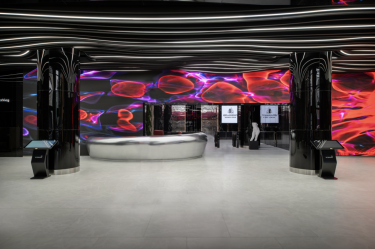 Фото 6 — БЦ GRADIENT з футуристичним дизайном від ZIKZAK Architects: простір, що переносить у майбутнє