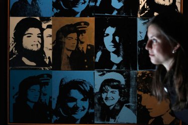 Фото 6 — Энди Уорхол оказался самым дорогим на торгах Christie's и Sotheby's