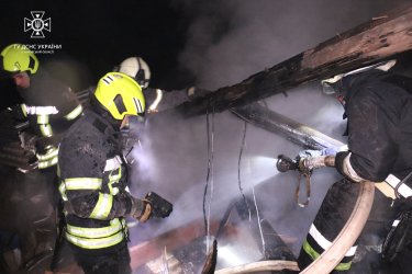 Фото 3 — Оккупанты нанесли ракетный удар по Харькову: частично разрушен дом, есть жертва (ФОТО)