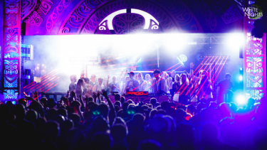 Фото 24 — В этом году было как никогда много зарубежных туристов — Роман Тугашев, "Белые ночи"