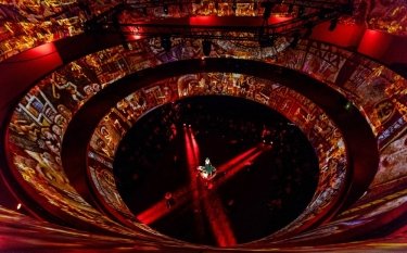 Фото 34 — Мультимедийный ритуал: "Шлях до..." Троицкого вписался в пространство Украинского дома