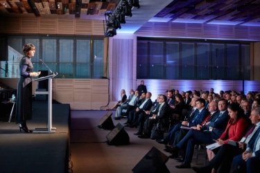 Фото 2 — "Без вас мы коррупцию не победим": что власть обещала бизнесу на праздновании 20-летия ЕБА