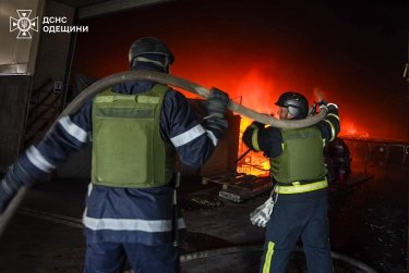 Фото 6 — У "Таврії В" відреагували на знищення складу в Одесі російською ракетою (ФОТО, ВІДЕО)