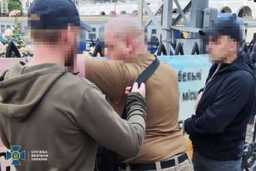 Фото 2 — "Відловлюємо м'ясо": Одеситу дали 7 років за роль воєнкома у постановочному ролику про мобілізацію (ФОТО)