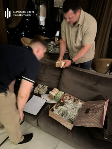 Фото 3 — Нардепу Тищенку повідомили про підозру в позбавленні волі людини (ФОТО)