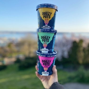 Фото 3 — Для веганов создали альтернативное мороженное из конопли и овса (ФОТО)