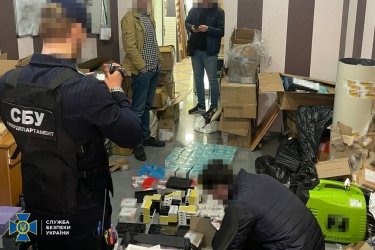 Фото 8 — Распространяли дезинформацию и дестабилизировали ситуацию в Украине: СБУ разоблачила сеть ботоферм (ФОТО)