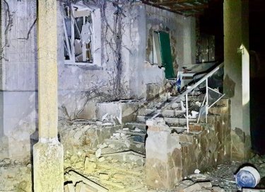 Фото 2 — Армия РФ обстреляла Никопольщину: повреждены дома, электросети и газопроводы (ФОТО)