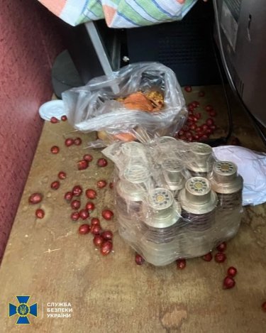 Фото 6 — В Киевской области накрыли ячейку "Исламского государства" — СБУ (ФОТО, ВИДЕО)