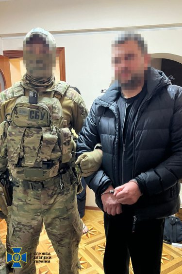 Фото 3 — Правоохранители задержали "смотрящего" за Винницкой областью под прозвищем "Комар": терроризировал жителей региона более 10 лет