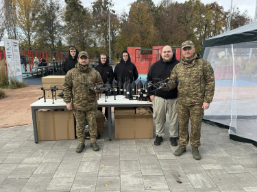 Фото 3 — Кіноспілка провела благодійний забіг «Чисте небо»: 522 238 грн спрямовано на підтримку ППО