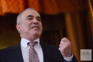 Фото 2 — Что общего у сегодняшнего Путина с Гитлером и какова вина Запада в войне на Донбассе — лекция Каспарова