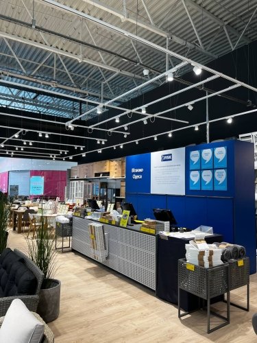 Фото 3 — JYSK открывает восстановленный после ракетного удара магазин в одесском ТРЦ Riviera (ФОТО)