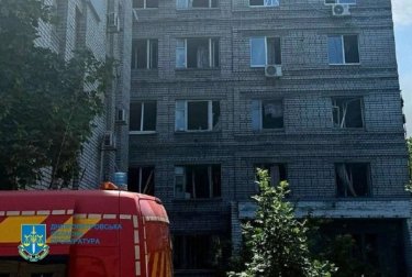 Фото 11 — Внаслідок ракетного удару РФ по Дніпропетровщині 16 людей загинули, 279 поранені (ФОТО)