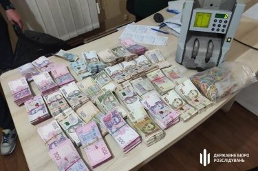 Фото 2 — На Полтавщине ликвидировали конвертцентр с оборотом в полмиллиарда гривен (ФОТО, ВИДЕО)