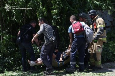 Фото 5 — Внаслідок ракетного удару РФ по Дніпропетровщині 16 людей загинули, 279 поранені (ФОТО)