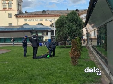 Фото 8 — Без "зайцев", но с туалетами: что происходит на ж/д вокзале Киева после карантина (ФОТО)