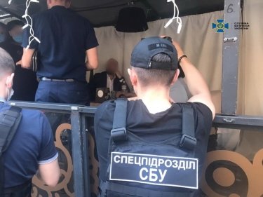 Фото 2 — СБУ поймала главу Кировоградской ОГА на взятке 1,8 млн грн (ФОТО)
