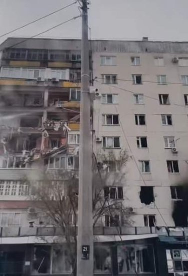 Фото 5 — За сутки оккупанты разрушили 12 многоэтажек в Северодонецке: есть погибшие и раненые