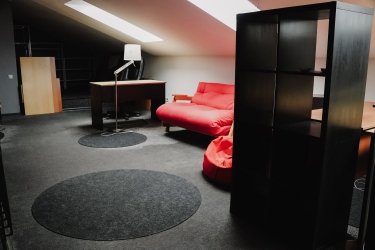 Фото 7 — В центре Киева продают офис российского пропагандиста: какая цена (ФОТО)