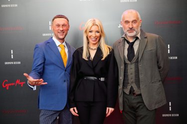 Фото 2 — Ольга Громова объяснила, зачем сожгла на глазах у публики сделанную с помощью лазера коллекцию (ФОТО)