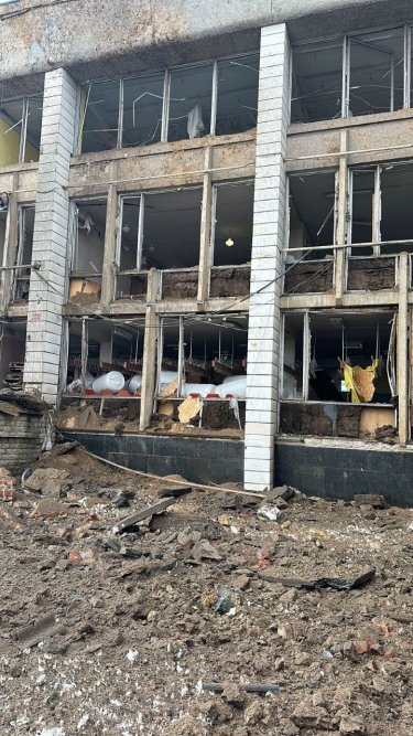 Фото 3 — Оккупанты ударили ракетами по Константиновке и Краматорску, есть раненый (ФОТО)