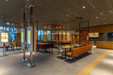 Фото 3 — У Києві запрацював новий McDonald’s