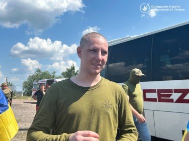 Фото 6 — Украина освободила из российского плена еще 95 защитников