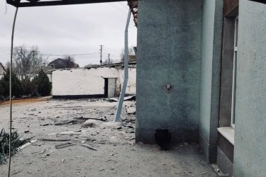 Фото 4 — Армия РФ нанесла удар по пожарной части в Херсоне