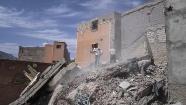 Фото 3 — Более 2000 человек погибли в результате землетрясения в Афганистане (ФОТО)