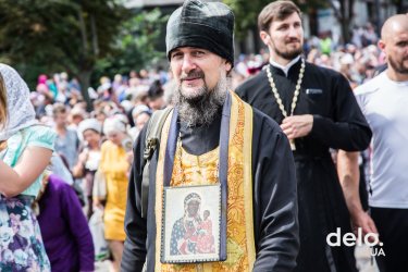 Фото 37 — "Мы сюда приехали мира просить" — как в Киеве прошел Крестный ход УПЦ МП (фото)