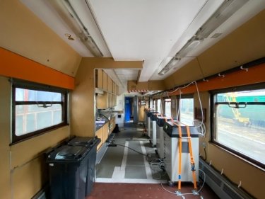 Фото 2 — В Украине начал курсировать эвакуационный медицинский поезд (ФОТО)