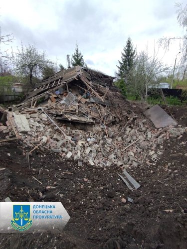 Фото 15 — В Славянске в результате ракетного обстрела частично разрушена пятиэтажка: погибло восемь человек (ФОТО, ВИДЕО)