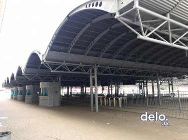 Фото 4 — Без "зайцев", но с туалетами: что происходит на ж/д вокзале Киева после карантина (ФОТО)