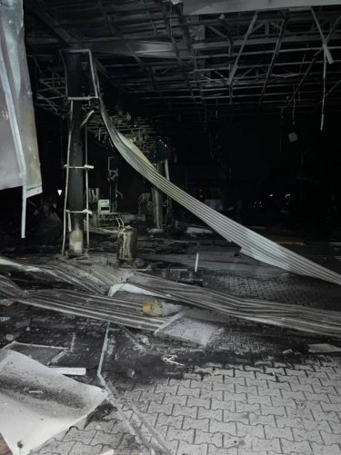 Фото 6 — Два человека погибли в Днепре из-за падения обломков российской ракеты на АЗС (ВИДЕО)