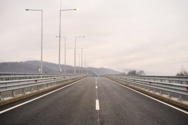 Фото 2 — Будівництво мосту через Тису на україно-румунському кордоні завершено: коли відкриють