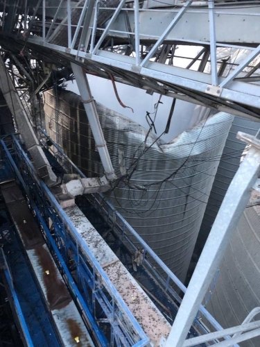 Фото 6 — Зеленский поручил усилить защиту портовой инфраструктуры после ночной атаки РФ (ФОТО)