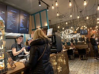 Фото 5 — "Нас интересует весь мир": европейский опыт сети Lviv Croissants, дважды открывавшейся в Польше