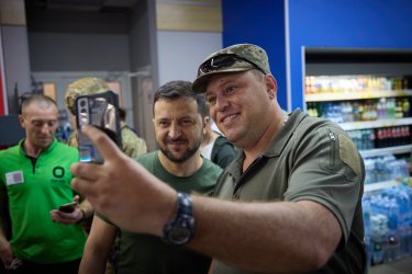 Фото 36 — Зеленський на Донеччині відвідав підрозділ ІПСО (ФОТО)