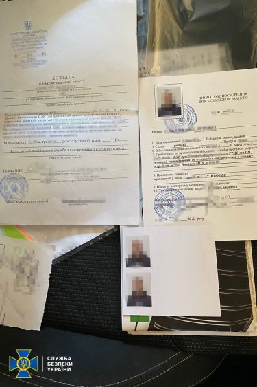 Фото 2 — Все руководство районной ВВК в Одесской области разоблачили на коррупции: подозрения получили и уклоняющиеся от призыва