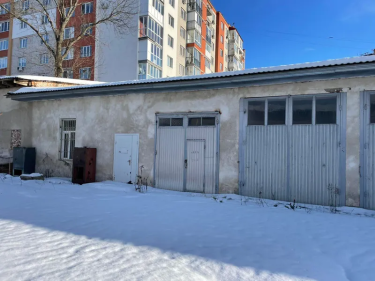 Фото 3 — "Укрпошта" продала занедбані будівлі у Тернополі за майже 33 млн грн: кому дісталися
