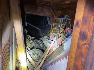 Фото 2 — Россияне ночью атаковали Никополь: один человек пострадал
