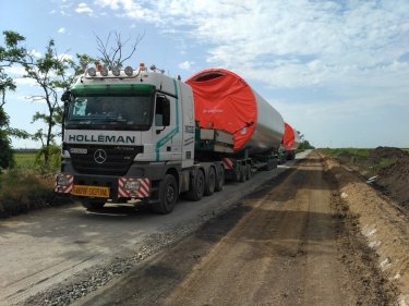 Фото 3 — На Приморской ВЭС начали установку ветряков второй очереди (ФОТО)