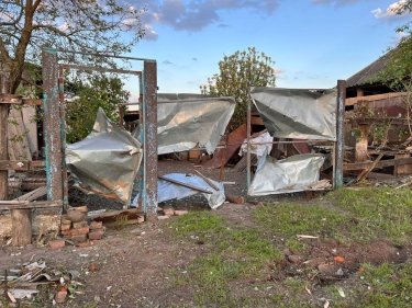 Фото 11 — РФ снова обстреляла приграничье Сумской области: пострадали церковь и детсад, ранена женщина (ФОТО)