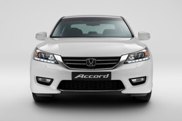 Фото 2 — Тест-драйв Honda Аccord: глобальное преображение