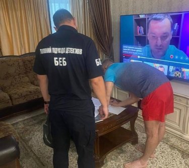 Фото 2 — Директора роддома в Киеве подозревают в присвоении 4,5 млн грн