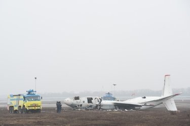Фото 3 — Крушение самолета в Донецком аэропорту: количество погибших выросло, аэропорт закрыт (фото)