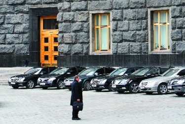 Фото 2 — Стал известен состав оппозиционного правительства