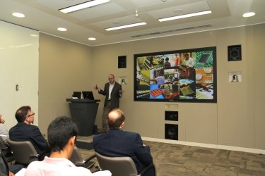 Фото 14 — Где рождается наука. Экскурсия по исследовательской лаборатории Microsoft