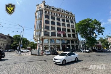 Фото 2 — Пов’язані з ексдепутатом три бізнес-центри в Одесі готують до продажу